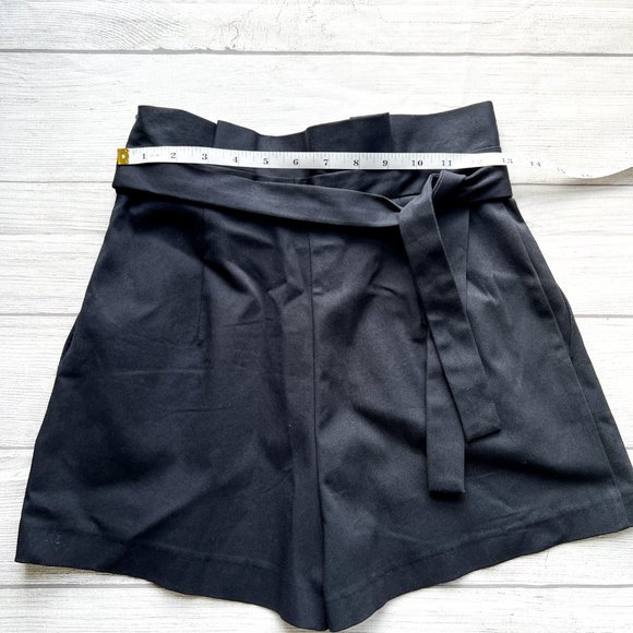 Zara HIGH-WAISTED SHORTS with belt, Size S - Picture 3 of 6